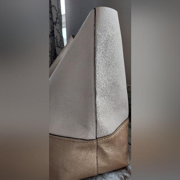 RALPH LAUREN Cream and Gold Women's Tote Bag - Picture 5 of 14